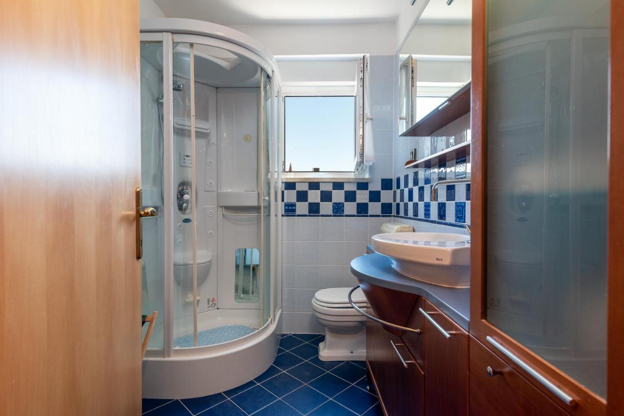 Apartment Bruno Трогір Екстер'єр фото