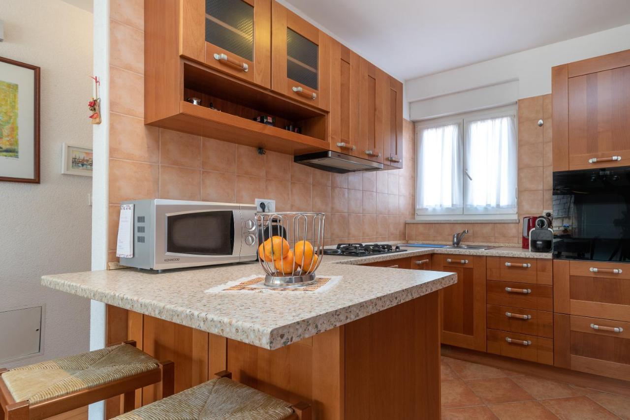 Apartment Bruno Трогір Екстер'єр фото
